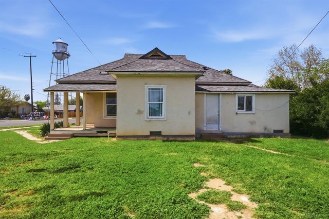 1920 9th Street, Sanger, CA 93657