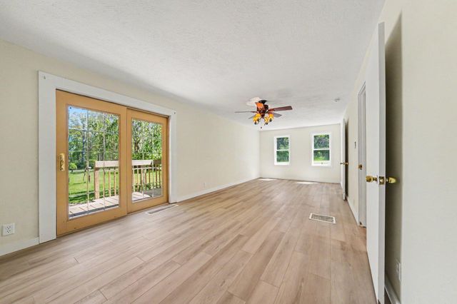 310 S Philip Road, Niles, MI 49120