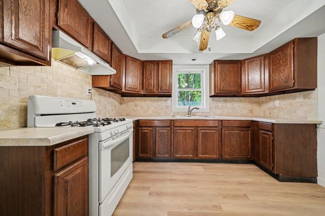 310 S Philip Road, Niles, MI 49120