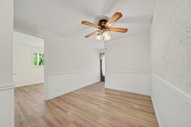 310 S Philip Road, Niles, MI 49120