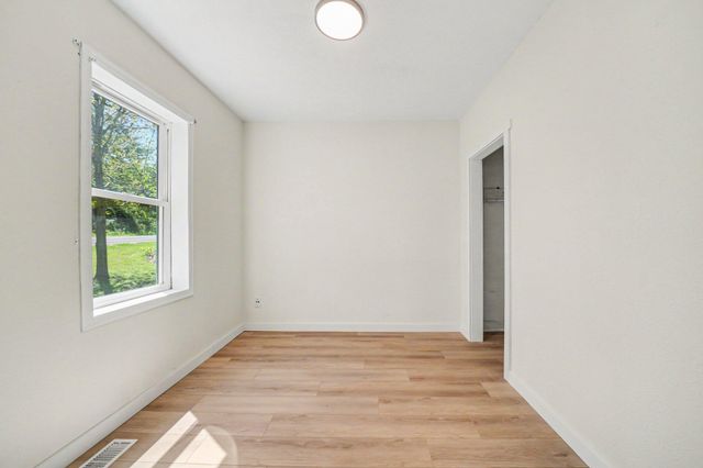 310 S Philip Road, Niles, MI 49120