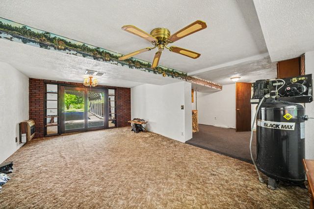 310 S Philip Road, Niles, MI 49120
