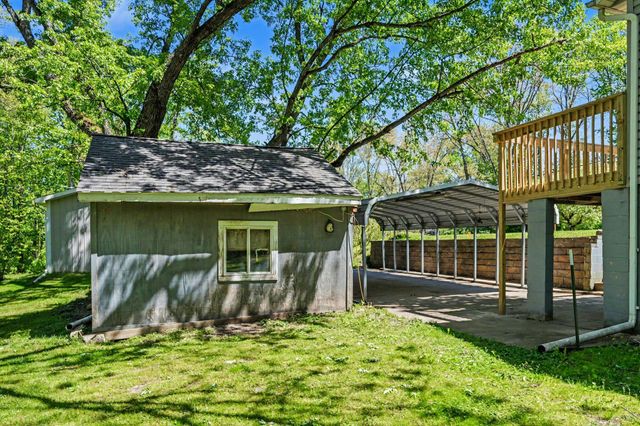 310 S Philip Road, Niles, MI 49120
