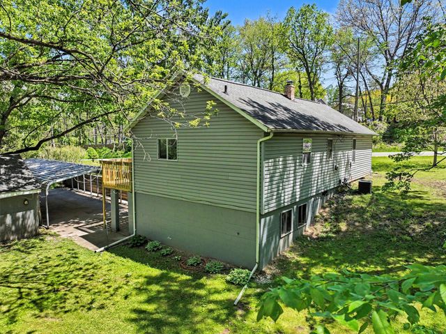 310 S Philip Road, Niles, MI 49120