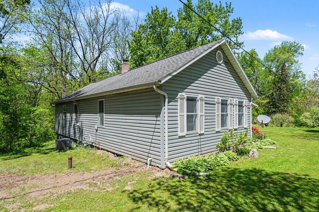 310 S Philip Road, Niles, MI 49120