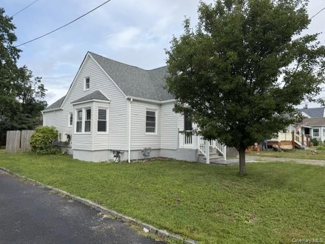 60 Center Avenue, Bay Shore, NY 11706