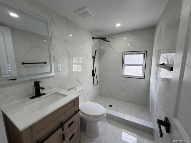 60 Center Avenue, Bay Shore, NY 11706