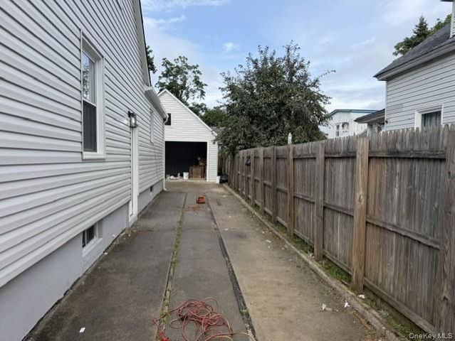 60 Center Avenue, Bay Shore, NY 11706