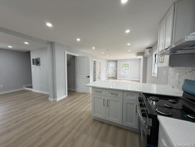 60 Center Avenue, Bay Shore, NY 11706