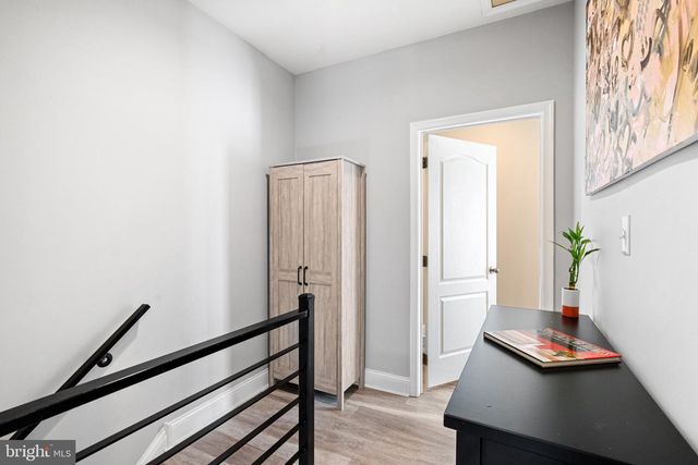 650 N 8TH ST, Philadelphia, PA 19123