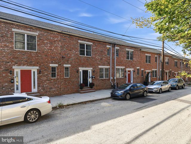650 N 8TH ST, Philadelphia, PA 19123