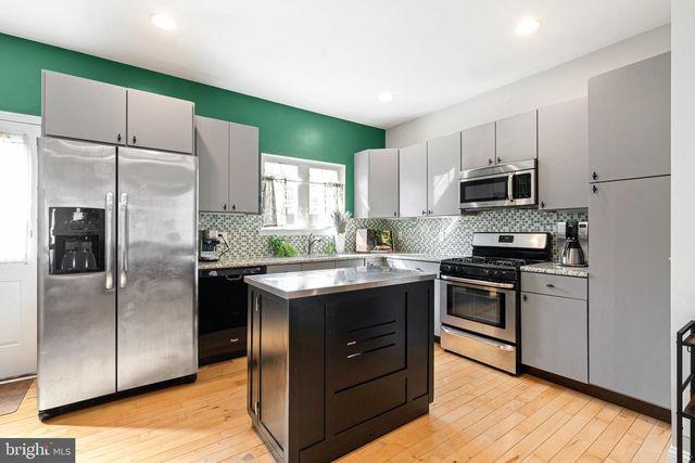 650 N 8TH ST, Philadelphia, PA 19123