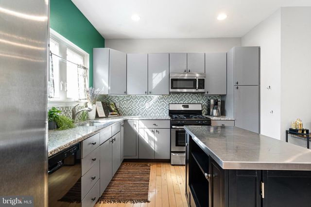 650 N 8TH ST, Philadelphia, PA 19123