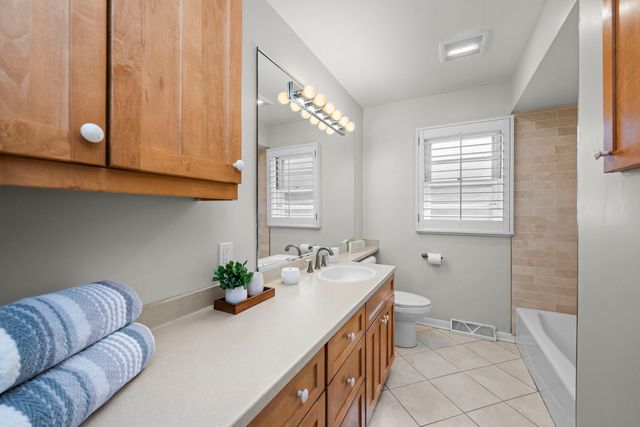 320 Main Street, Mount Prospect, IL 60056
