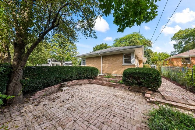 320 Main Street, Mount Prospect, IL 60056