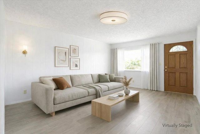 583 Bridge Street, Watsonville, CA 95076