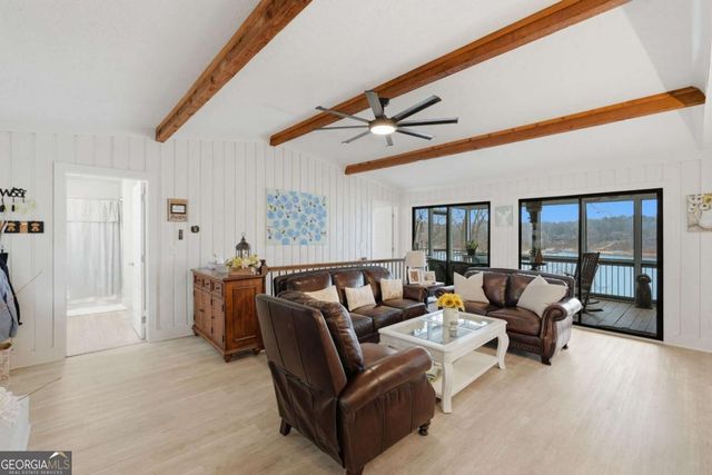 214 Sugar Cane Drive, Hartwell, GA 30643