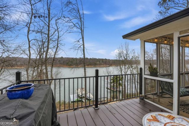 214 Sugar Cane Drive, Hartwell, GA 30643