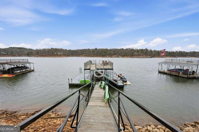 214 Sugar Cane Drive, Hartwell, GA 30643