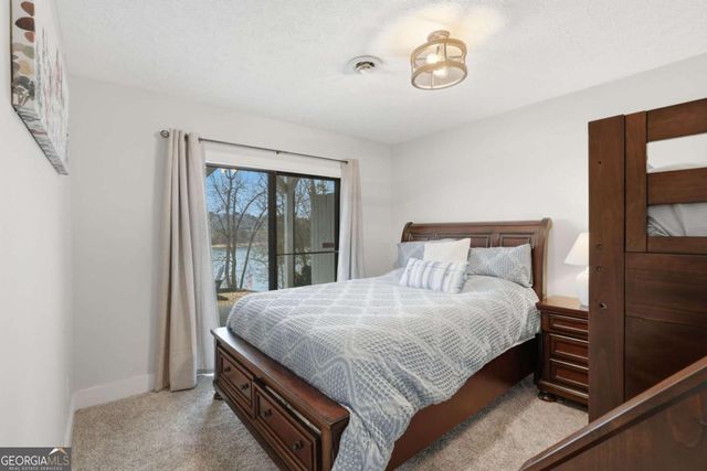 214 Sugar Cane Drive, Hartwell, GA 30643