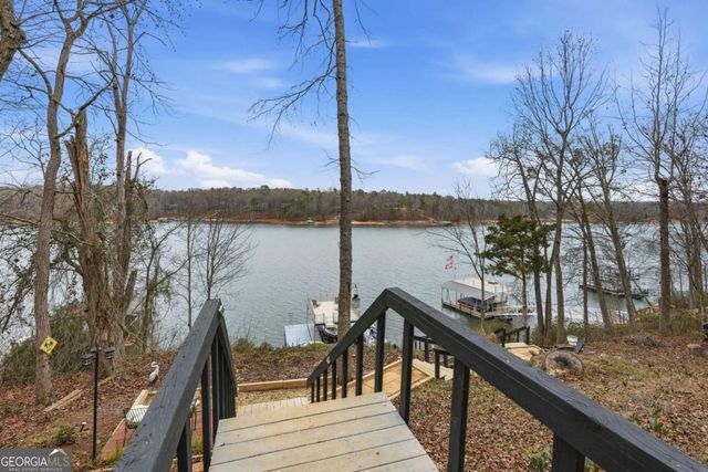 214 Sugar Cane Drive, Hartwell, GA 30643