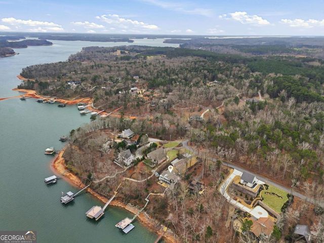 214 Sugar Cane Drive, Hartwell, GA 30643