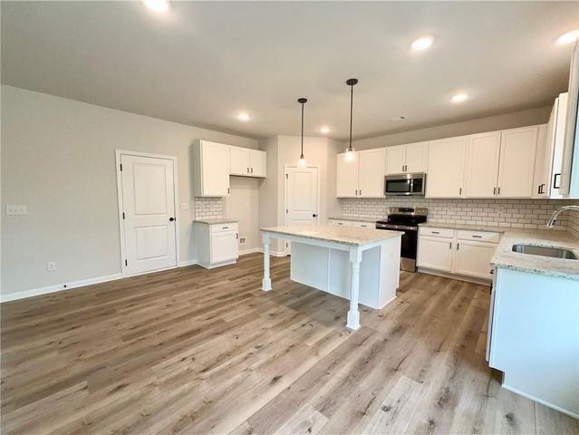 2166 Sun Valley Court, Buford, GA 30519