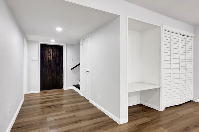 7 Briar Dale Court B, Houston, TX 77027