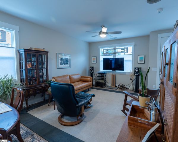 1192 N Pleasantburg Drive, Greenville, SC 29607