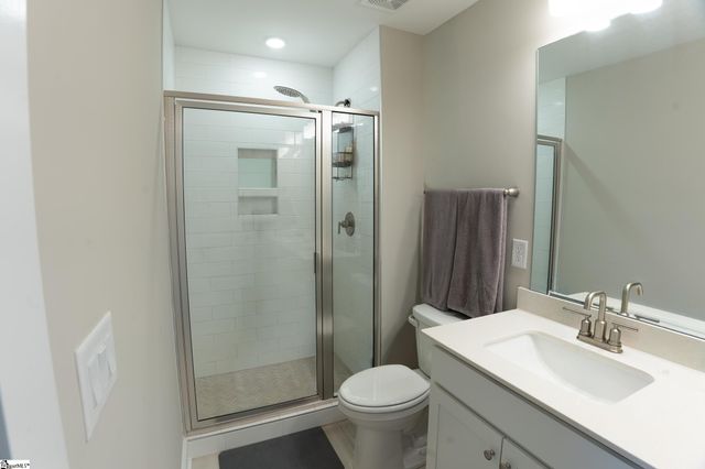 1192 N Pleasantburg Drive, Greenville, SC 29607