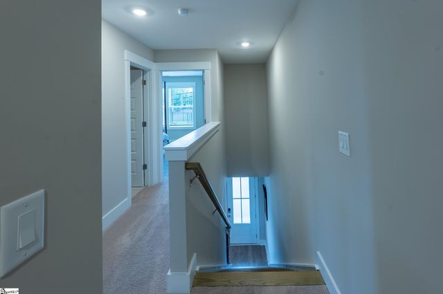 1192 N Pleasantburg Drive, Greenville, SC 29607