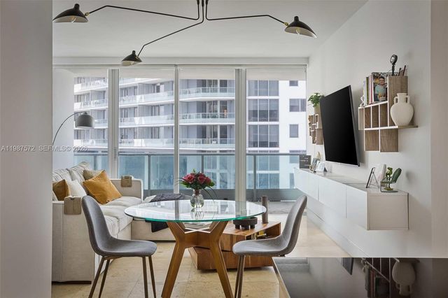 1331 Brickell Bay Dr 1606, Miami, FL 33131