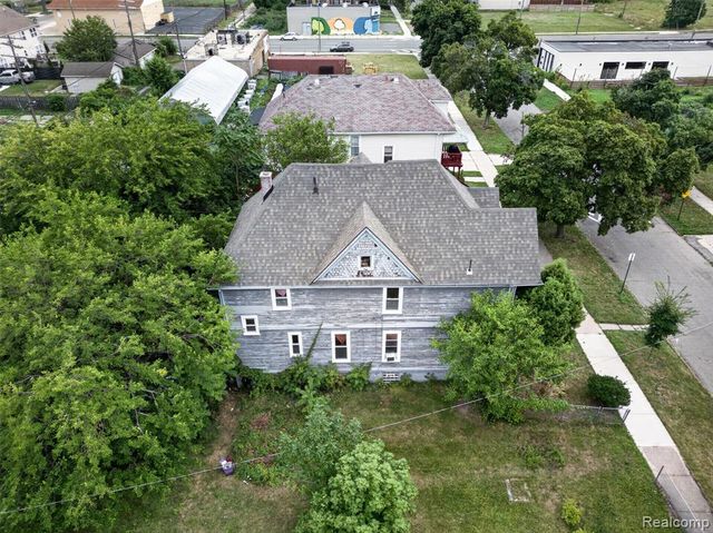 652 W Philadelphia Street, Detroit, MI 48202