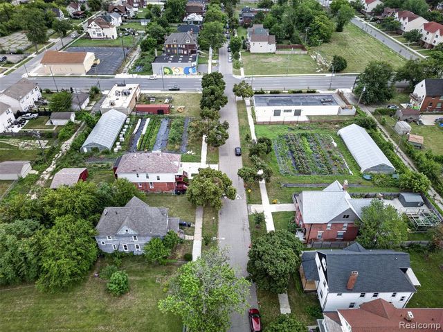652 W Philadelphia Street, Detroit, MI 48202