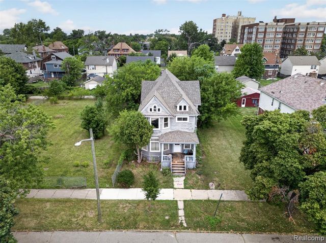 652 W Philadelphia Street, Detroit, MI 48202