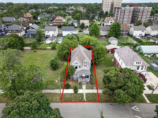 652 W Philadelphia Street, Detroit, MI 48202