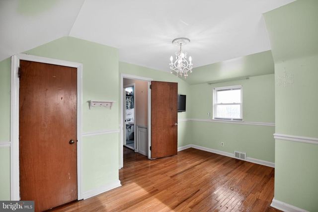 2411 HORSHAM RD, Hatboro, PA 19040