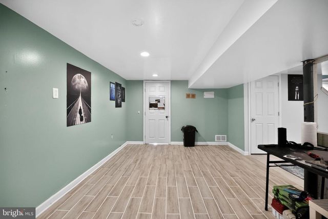 2411 HORSHAM RD, Hatboro, PA 19040