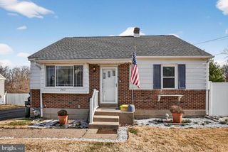 2411 HORSHAM RD, Hatboro, PA 19040