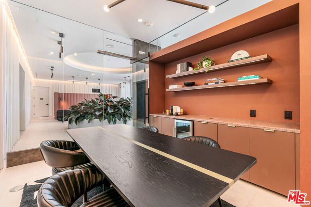 10700 Tabor Street 407, Los Angeles, CA 90034