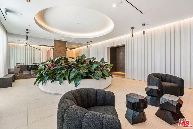 10700 Tabor Street 407, Los Angeles, CA 90034