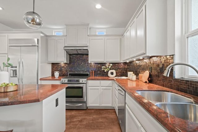 451 Chagall Street, Mountain View, CA 94041