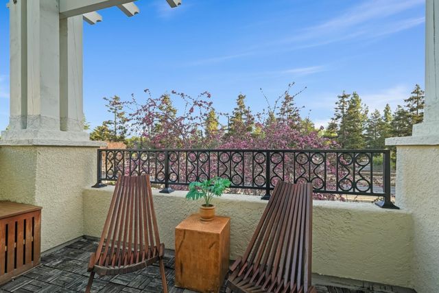 451 Chagall Street, Mountain View, CA 94041