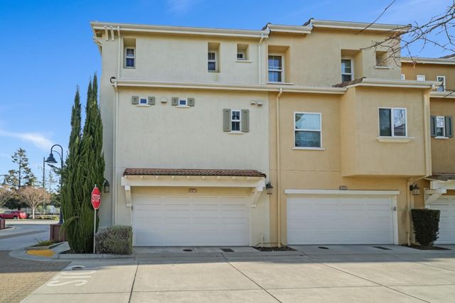 451 Chagall Street, Mountain View, CA 94041