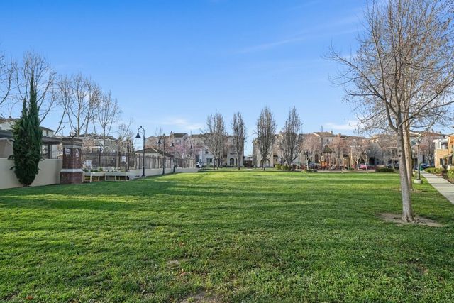 451 Chagall Street, Mountain View, CA 94041