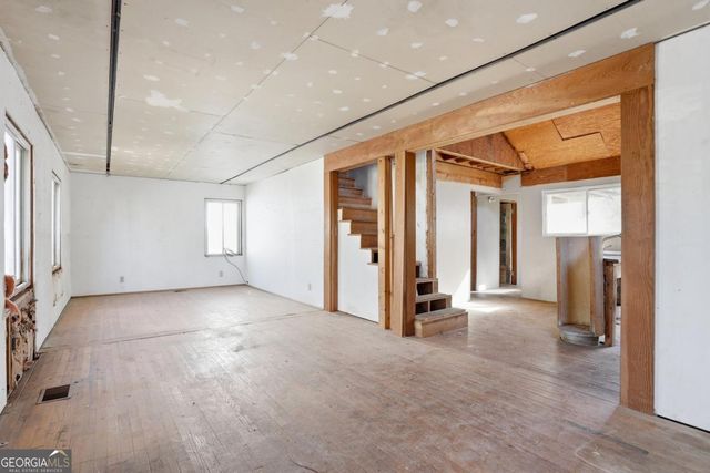 1211 Barnes Street NW, Atlanta, GA 30318