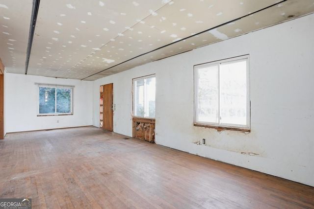 1211 Barnes Street NW, Atlanta, GA 30318