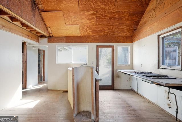 1211 Barnes Street NW, Atlanta, GA 30318