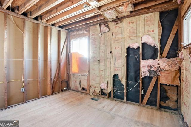 1211 Barnes Street NW, Atlanta, GA 30318