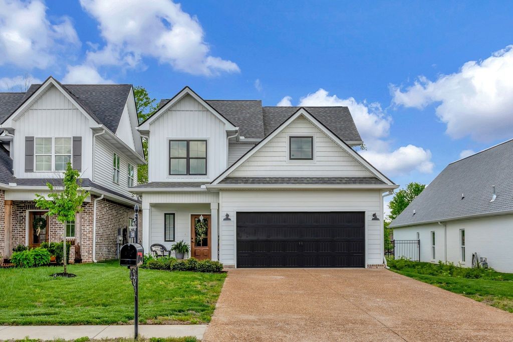 1568 John Galt Dr, Lebanon, TN 37087